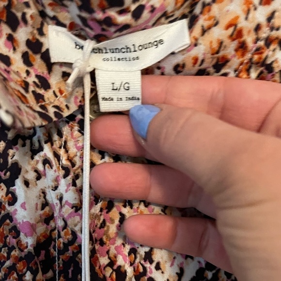 Beach Lunch Lounge Janera Floral Tie Front Top - Picture 4 of 6